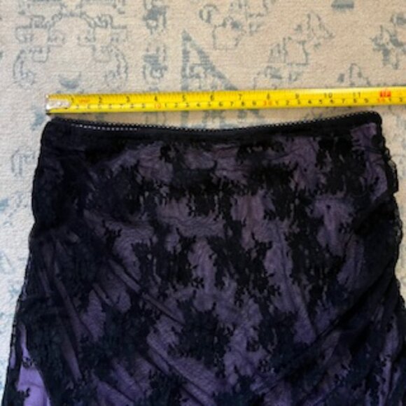 🧡 3/15 Urban Outfitters Mini Skirt with Lace/Mesh Like Design Women’s M - Picture 5 of 9